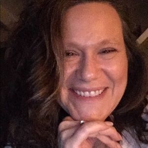 Meet your Posher, Andrea lynn